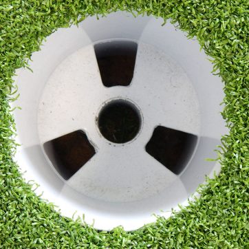 artificial-grass-and-golf-cups-sports-bellaturf