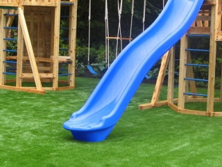 playground-grass-artificial-turf-for-kids-and-pets-bella-turf-grass-_0001_playground