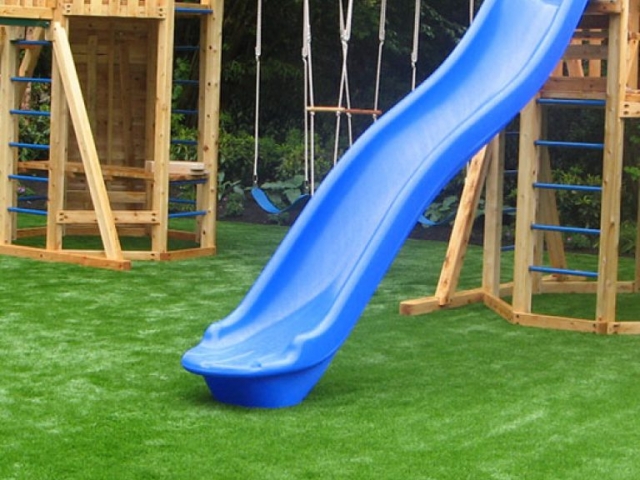 playground-grass-artificial-turf-for-kids-and-pets-bella-turf-grass-_0001_playground
